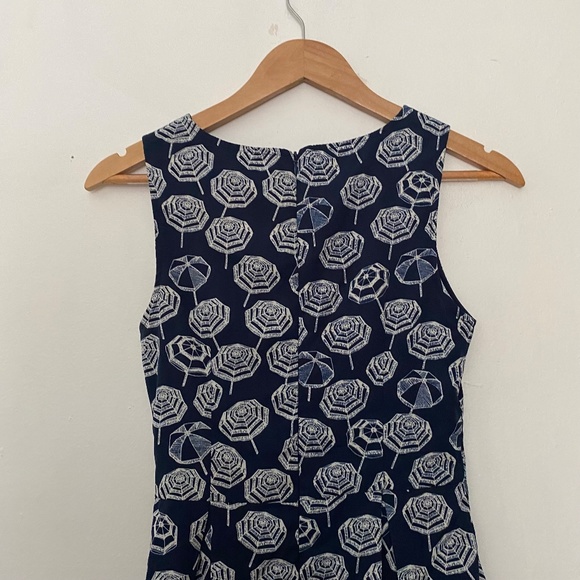 Maison Jules Navy Blue Umbrella Patterned V-Neck Mini Dress - Picture 5 of 6